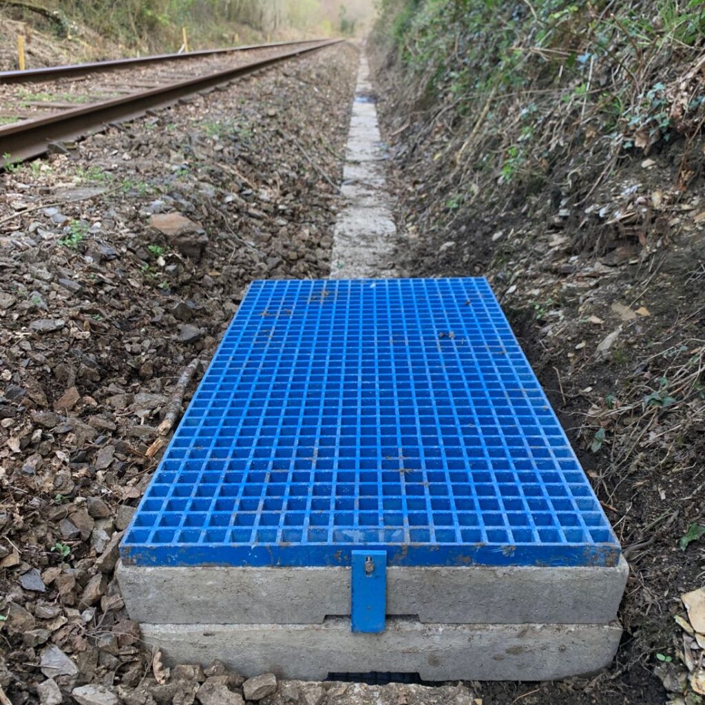 Blue Catch Pit Lid