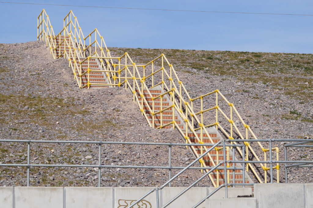 Installing handrail & barrier systems on rail sites without hot works | Ezi Klamp Systems