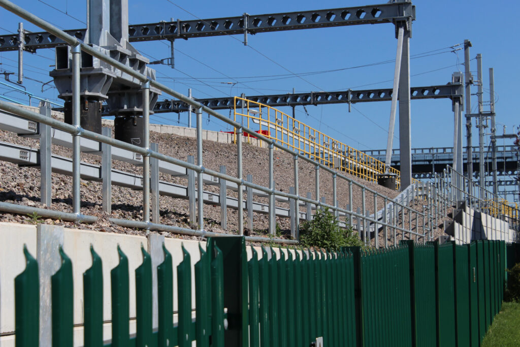 Key clamp handrail system