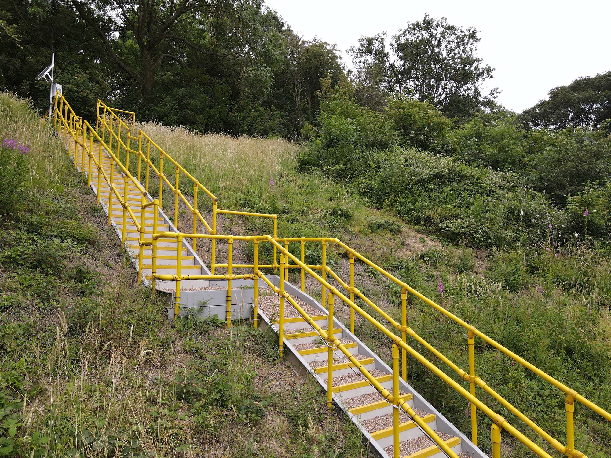 Ezi Access GRP Steps: The Network Rail Compliant Solution | Ezi Klamp Systems