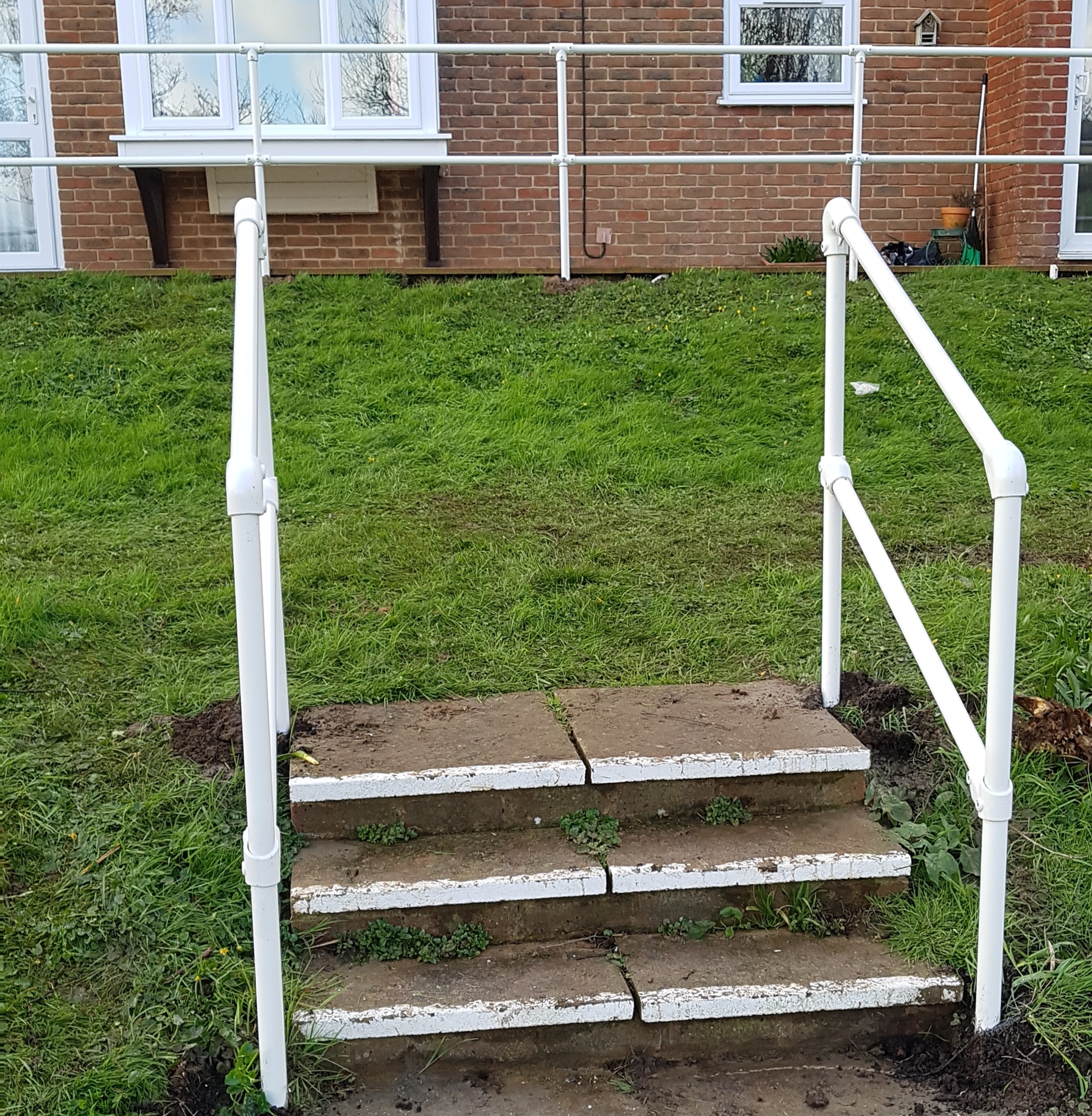 Meadow Court Retirement Housing - Key Clamp Handrail Project | Ezi Klamp Systems