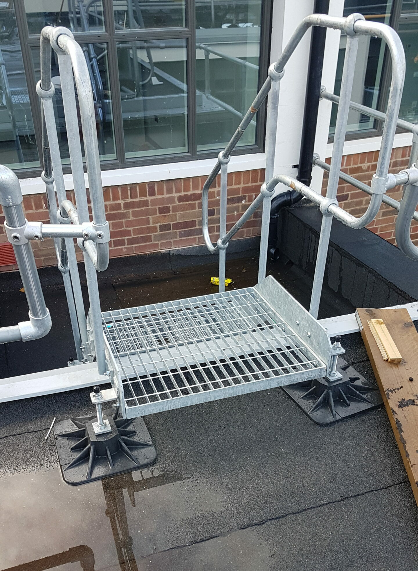 Telegraph Hotel, Coventry - Roof Guardrail Project | Ezi Klamp Systems